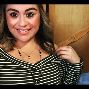 Meet your Posher, Alejandra